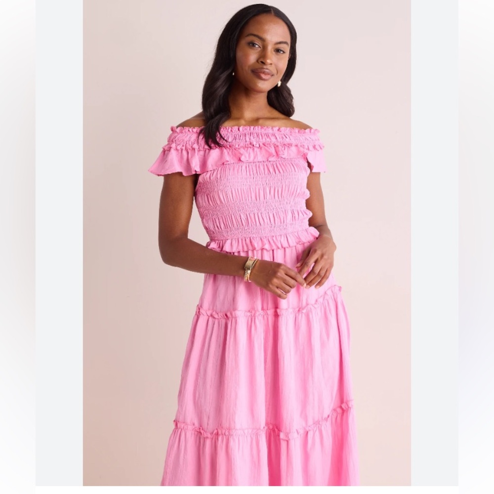NWOT 🌸Avara Ebby Pink Off-Shoulder Dress